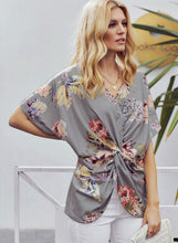 Load image into Gallery viewer, Floral Loose Twist Blouse