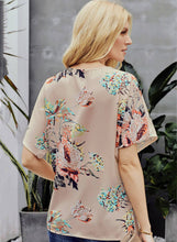 Load image into Gallery viewer, Floral Loose Twist Blouse