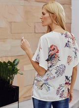 Load image into Gallery viewer, Floral Loose Twist Blouse